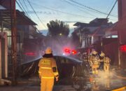 Seal yang terbakar hanya mengeluarkan asap