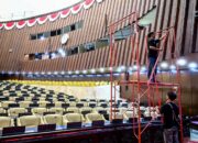 Perbedaan fungsi dan wewenang DPR – MPR