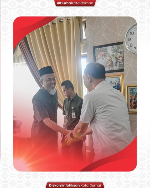 Wako Paisal Melaporkan Tahun 2025 Pemko Dumai Targetkan Pengelolaan Sampah Seluruh Wilayah Kota Dumai Sebesar 71%.