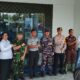 Perwakilan Bea Cukai Dumai Andry Setiawan Kasi P2 Hadiri Undangan Penanaman Bibit Kelapa di Halaman Kantor Imigrasi.